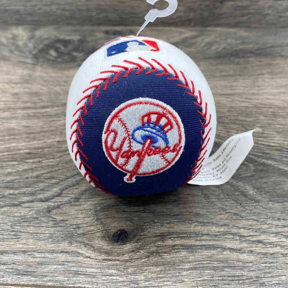MLB New York Yankees Talking Smashers Plush Baseball Toy White Navy Blue Logo